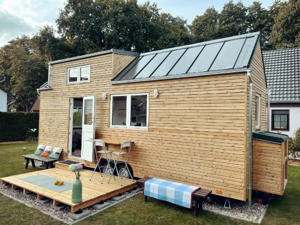 Tiny House Fleesensee Mit Eigenem Garten Und Nur Wenige Meter Vom Seeufer Goehren-Lebbin Exterior photo